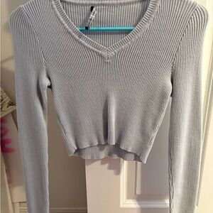 Brandy Melville Light Gray V-Neck Crop Top